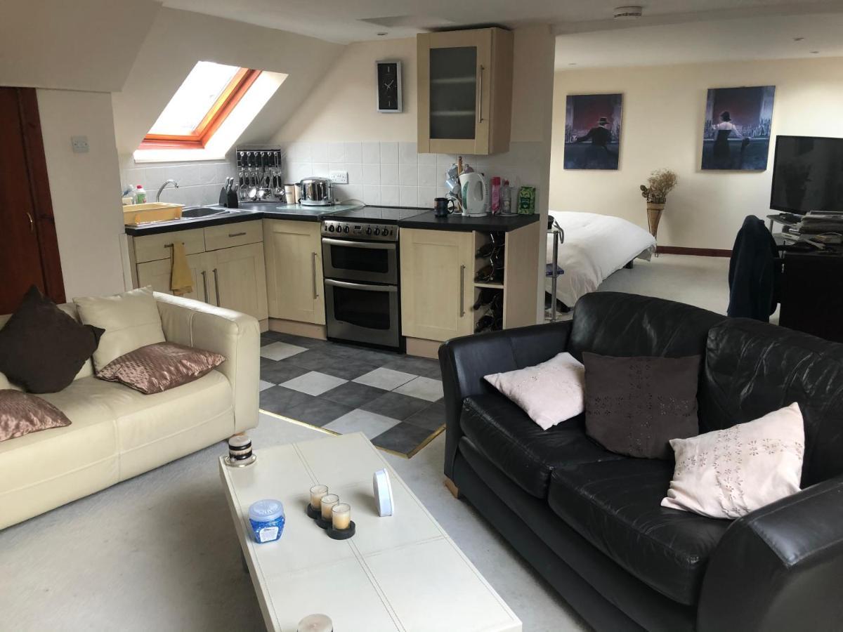 Executive Serviced Apartments 3 Форфар Екстериор снимка